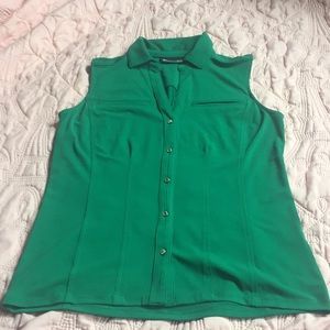 Green sleeveless top XS